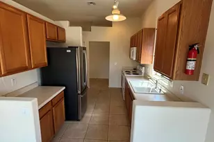 991 W VÃ­a De La Fonda, Green Valley, AZ 85614 - Photo 8