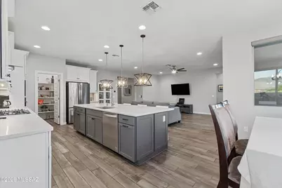 2286 W Azure Creek Loop, Tucson, AZ 85742 - Photo 18