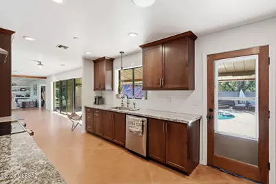 2621 N Swan Road, Tucson, AZ 85712 - Photo 16