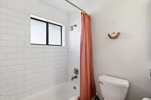 2621 N Swan Rd, Tucson, AZ 85712 - Photo 32