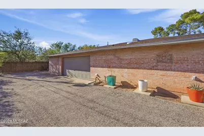 2621 N Swan Road, Tucson, AZ 85712 - Photo 42
