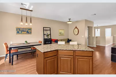 2431 E Autumn Flower Drive, Tucson, AZ 85718 - Photo 4