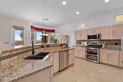2172 W Calle Casas Lindas, Green Valley, AZ 85622 - Photo 16