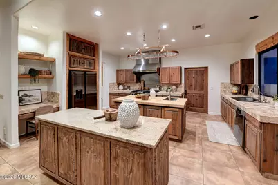 6210 N Paseo Zaldivar, Tucson, AZ 85750 - Photo 12