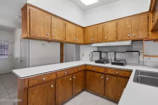 6931 E Edgemont St, Tucson, AZ 85710 - Photo 14