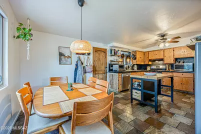 2402 W Wagon Wheel Drive, Tucson, AZ 85745 - Photo 8