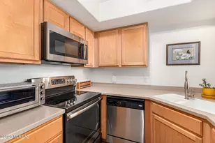 5855 N Kolb Rd, Tucson, AZ 85750 - Photo 30