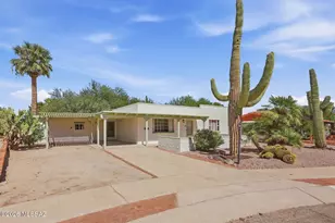 310 S Las Hamacas, Green Valley, AZ 85614 - Photo 2