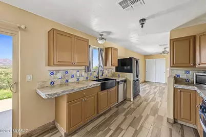 518 Camino Hombre De Oro, Rio Rico, AZ 85648 - Photo 10