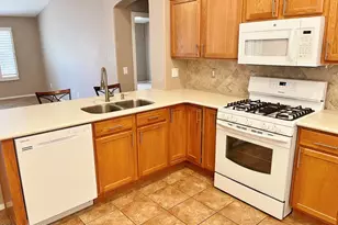2050 E Cypress Canyon Dr, Green Valley, AZ 85614 - Photo 12