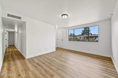 8064 E Nicaragua Drive, Tucson, AZ 85730 - Photo 6