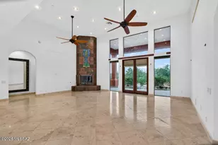6450 N Desert View Dr, Tucson, AZ 85743 - Photo 6