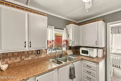 142 W Aliso Drive, Green Valley, AZ 85614 - Photo 10