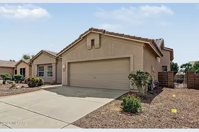 8954 N Upper Bluffs Drive, Tucson, AZ 85742 - Photo 2
