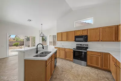 8954 N Upper Bluffs Drive, Tucson, AZ 85742 - Photo 14