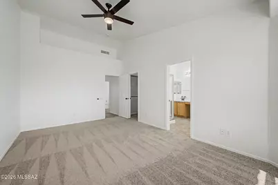 8954 N Upper Bluffs Drive, Tucson, AZ 85742 - Photo 18