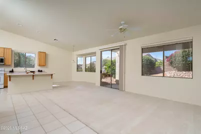 11621 N Quandry Drive, Tucson, AZ 85737 - Photo 4
