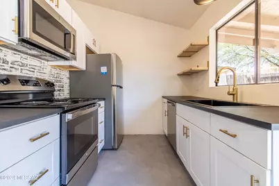3873 S Headwind Drive, Tucson, AZ 85730 - Photo 10