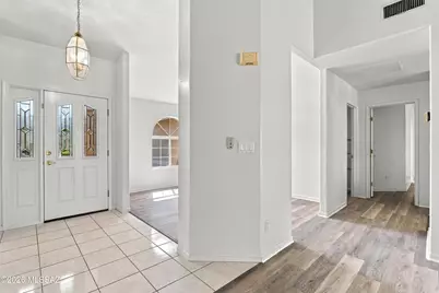 11079 N Mountain Breeze Drive, Oro Valley, AZ 85737 - Photo 4