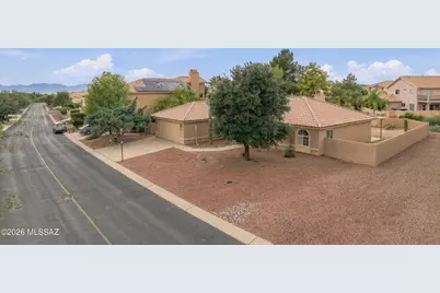 11079 N Mountain Breeze Drive, Oro Valley, AZ 85737 - Photo 6