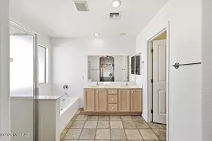 10229 E Gray Hawk Dr, Tucson, AZ 85730 - Photo 28