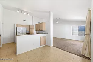10229 E Gray Hawk Dr, Tucson, AZ 85730 - Photo 8