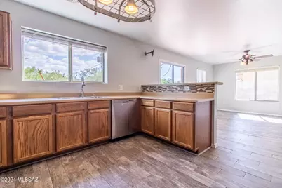 1053 W Calle Vista De Suenos, Sahuarita, AZ 85629 - Photo 8