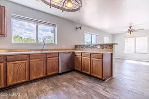 1053 W Calle Vista De Suenos, Sahuarita, AZ 85629 - Photo 8