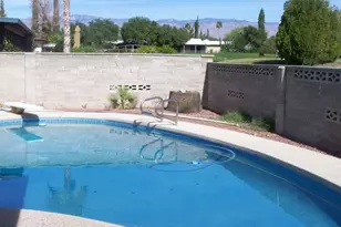 1717 S Regina Cleri Dr, Tucson, AZ 85710 - Photo 12