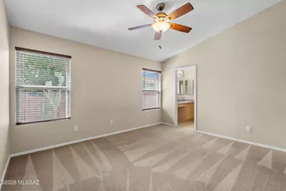 8116 E Lakeside Parkway, Tucson, AZ 85710 - Photo 12