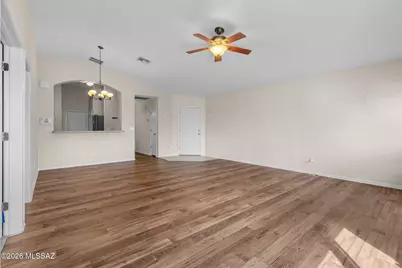 8116 E Lakeside Parkway, Tucson, AZ 85710 - Photo 6