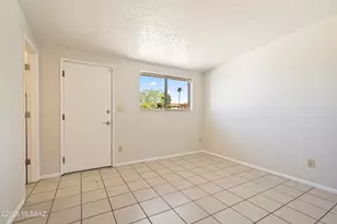 964 N Catalina Ave, Tucson, AZ 85711 - Photo 12