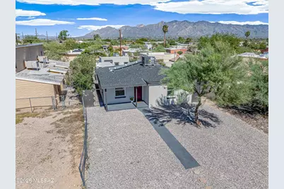 1017 E Waverly Street, Tucson, AZ 85719 - Photo 2