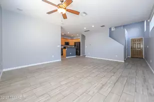 2262 W Night Air Ln, Tucson, AZ 85741 - Photo 6