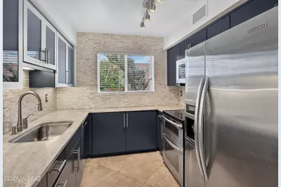 3856 N Pasatiempo Place, Tucson, AZ 85705 - Photo 8