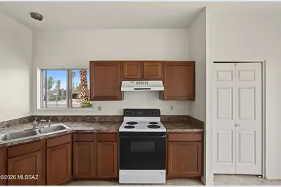 8280 N Suwannee Drive, Tucson, AZ 85741 - Photo 12