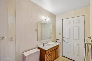 6922 E Rosewood St, Tucson, AZ 85710 - Photo 12