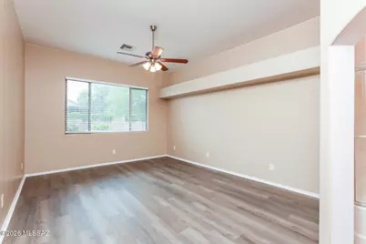 8877 N Sky Dancer Circle, Tucson, AZ 85742 - Photo 10