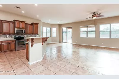 8877 N Sky Dancer Circle, Tucson, AZ 85742 - Photo 4