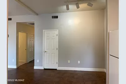 1049 N Pressyc Place, Tucson, AZ 85710 - Photo 10