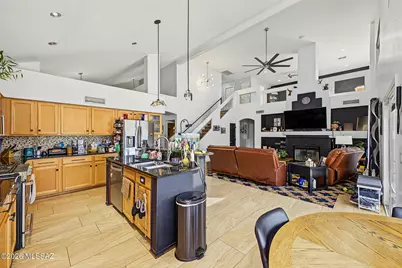 8649 N Ahwatukee Way, Tucson, AZ 85743 - Photo 12