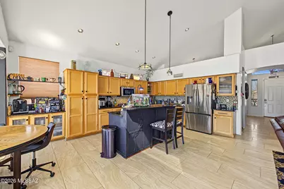 8649 N Ahwatukee Way, Tucson, AZ 85743 - Photo 14