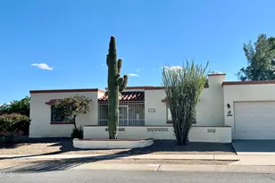 140 E San Vincent Dr, Green Valley, AZ 85614 - Photo 1