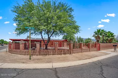 1262 W La Osa Drive, Tucson, AZ 85705 - Photo 1