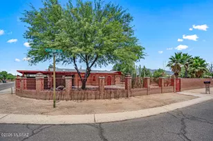 1262 W La Osa Dr, Tucson, AZ 85705 - Photo 1