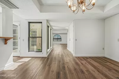 1532 W Calle Mendoza, Green Valley, AZ 85622 - Photo 4