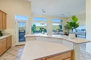 4906 N Bonita Ridge Ave, Tucson, AZ 85750 - Photo 6