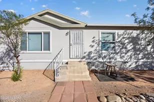 18123 W Lickskillet Ln, Marana, AZ 85653 - Photo 2