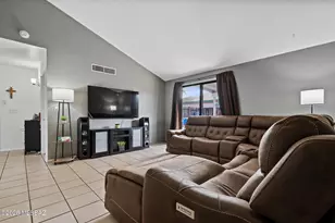 2064 W Brittain Dr, Tucson, AZ 85705 - Photo 14
