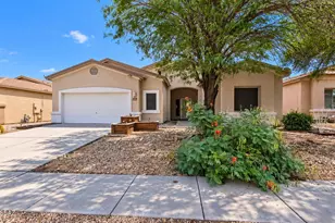 6771 S Camino Catalan, Tucson, AZ 85757 - Photo 2